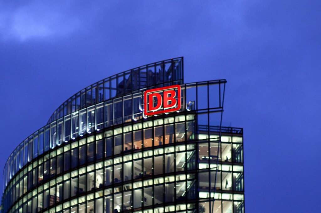 SPD-Fraktionsvize will Bahnchef Lutz im Amt halten