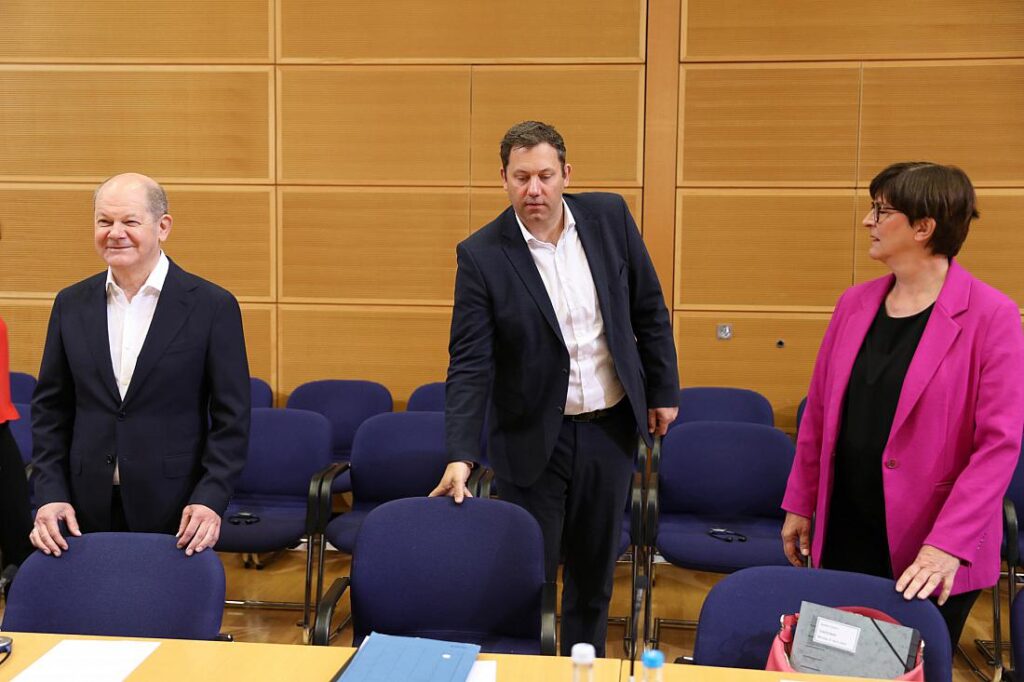 SPD-Linke kritisieren Scholz und die Parteispitze