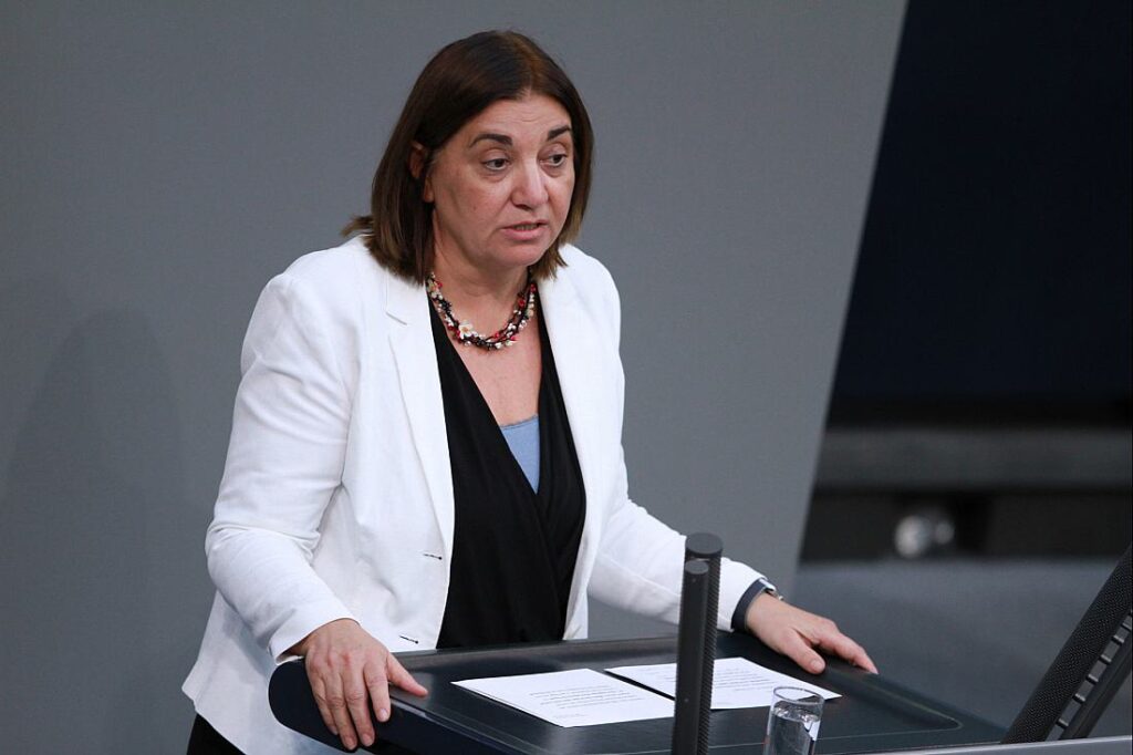 Staatssekretärin Deligöz erklärt Rückzug aus dem Bundestag