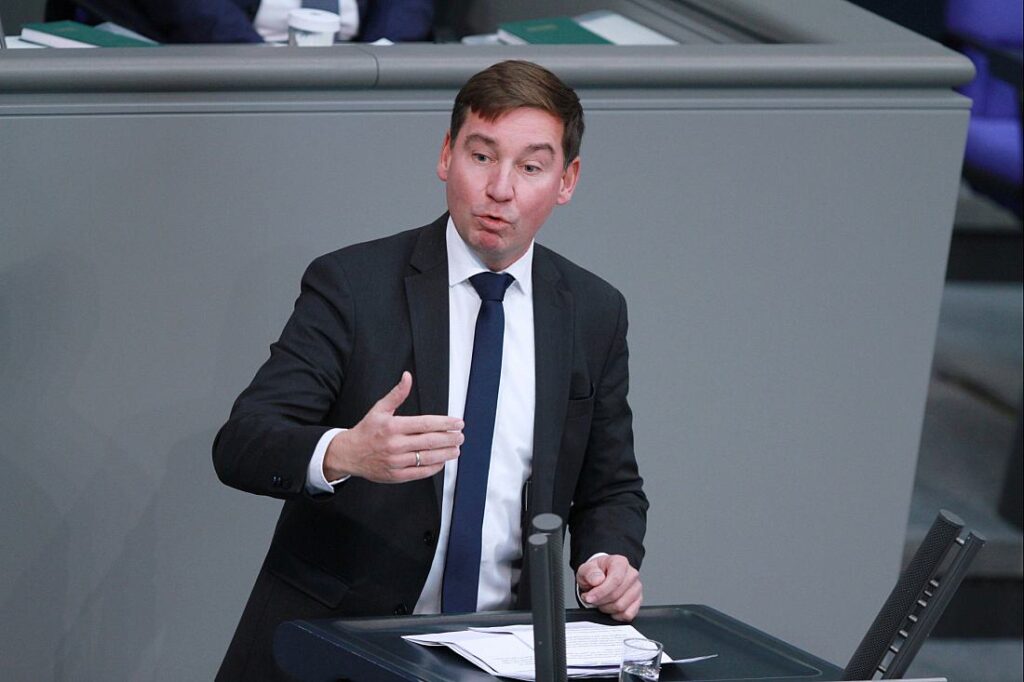 Ampel verteidigt verändertes "Sicherheitspaket" – Union skeptisch