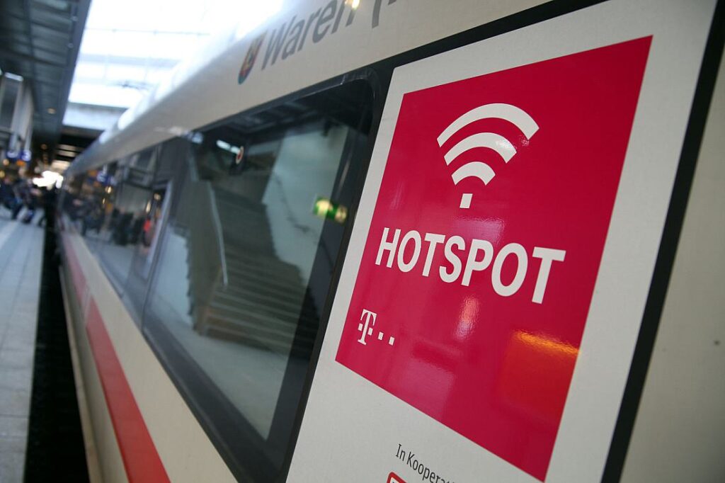 Bahn zeigt sich zufrieden mit Fortschritt von Mobilfunkausbau im Zug