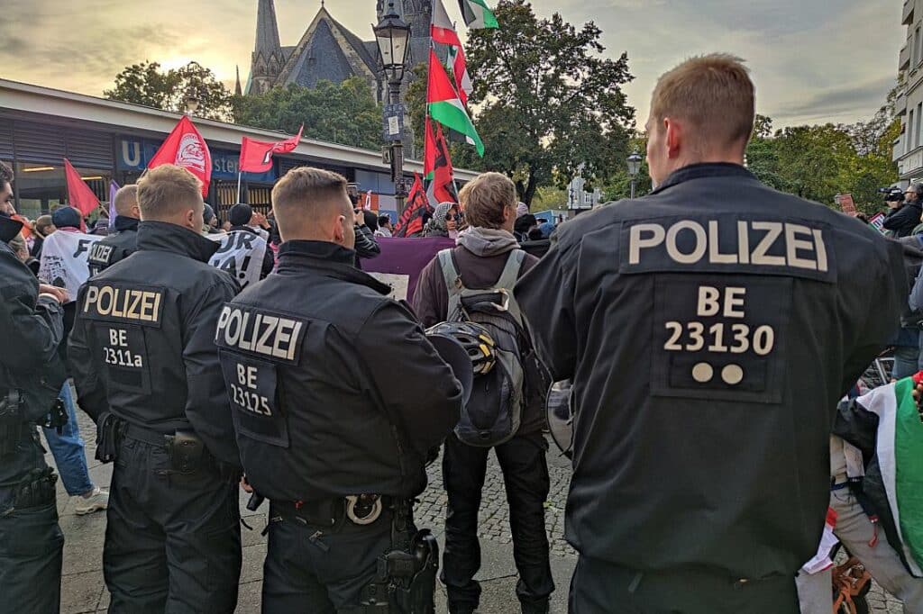 Berliner Polizei kommt wegen Pro-Palästina-Protesten an Grenzen