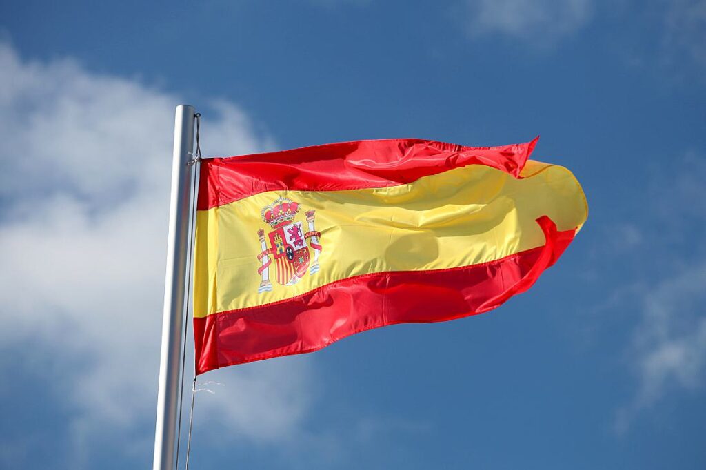 Bundesregierung bietet Spanien nach Flutkatastrophe Hilfe an