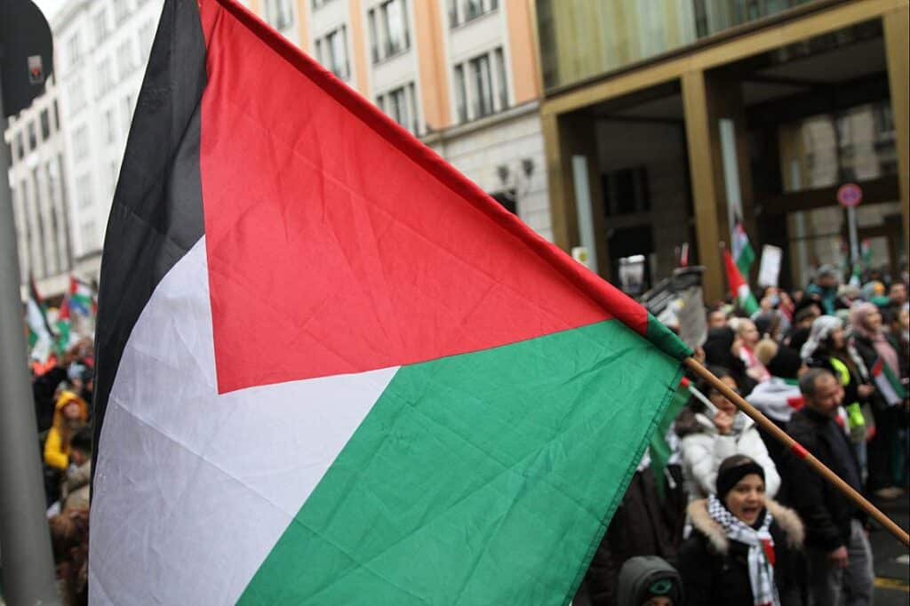 Deutscher Palästinenser-Vertreter fordert Waffenstopp für Israel
