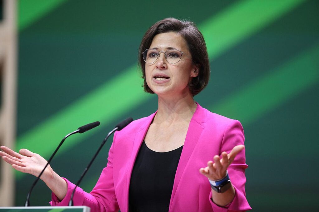 EU-Abgeordnete fordert Sanktionen gegen israelische Minister