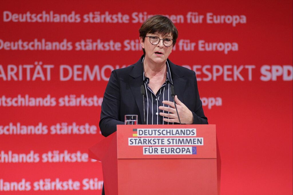 Esken verlangt 600 Milliarden Euro staatliche Investitionen