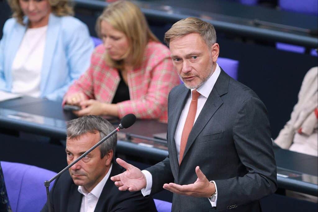 Lindner plant für 2025 höhere Steuerentlastung