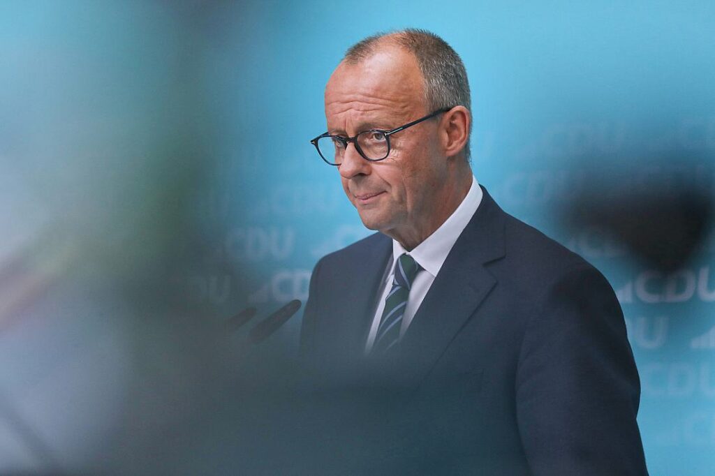 Merz distanziert sich von Kretschmers und Voigts Diplomatie-Appell