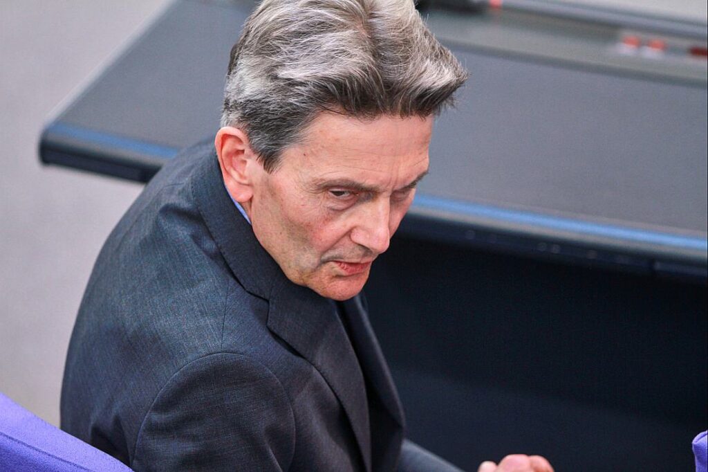 Mützenich fordert Einbestellung des israelischen Botschafters