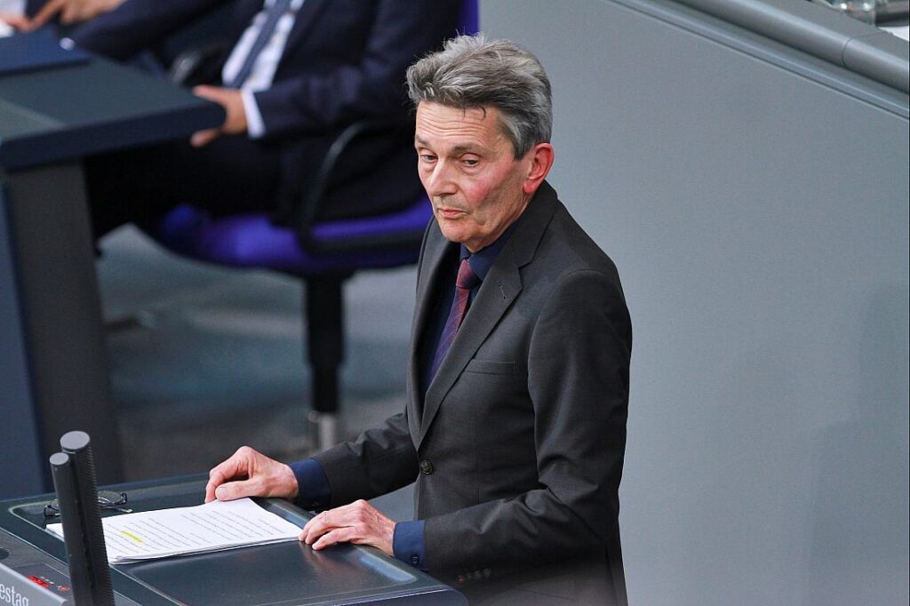 Mützenich pocht nach Steuerschätzung auf Investitionen