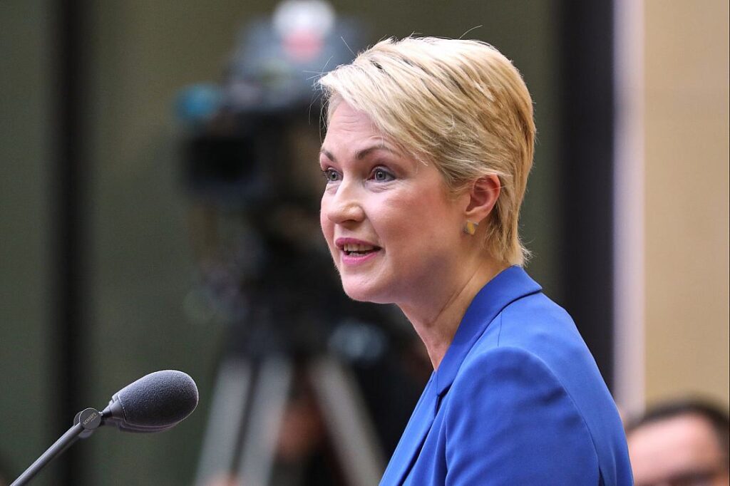 Nationalfeiertag: Schwesig zeigt Verständnis für Frust Ostdeutscher
