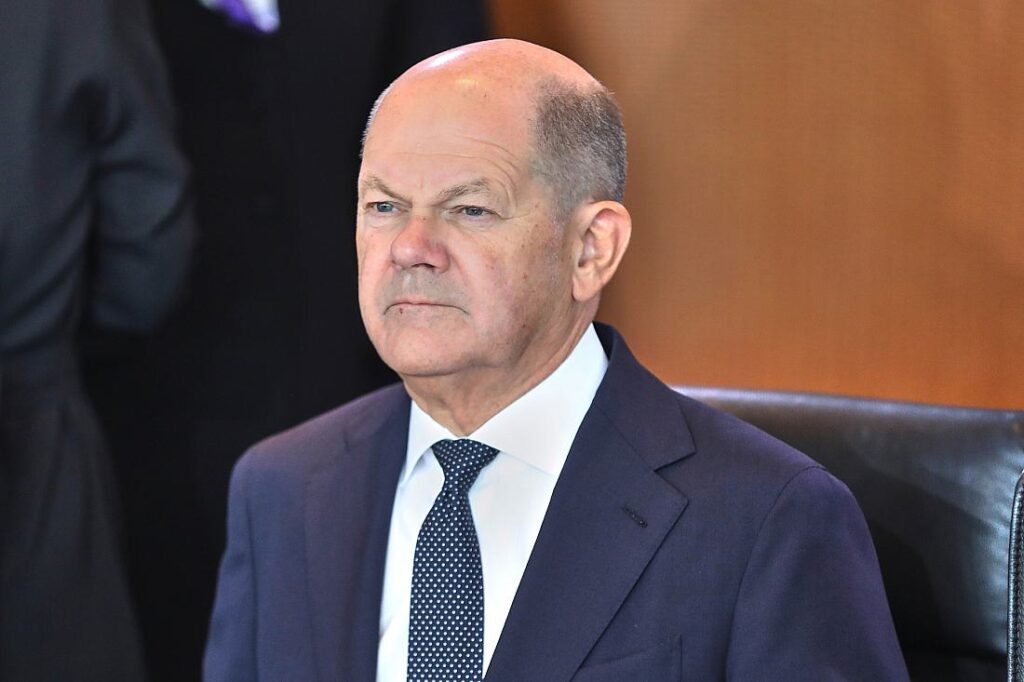 Scholz nach Teil-Stopp des Sicherheitspakets "sehr empört"