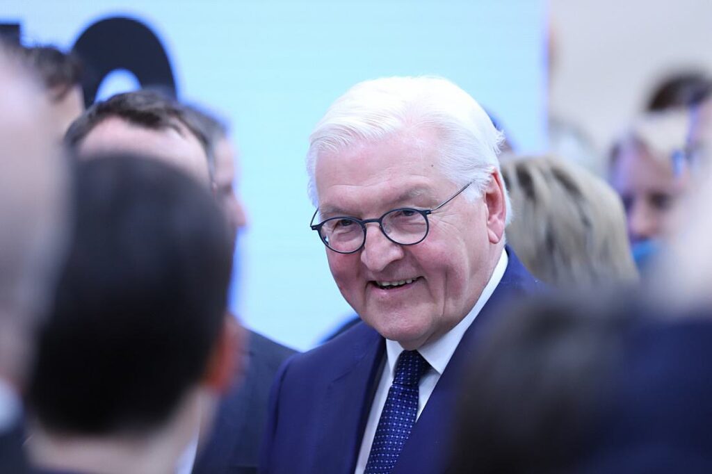 Steinmeier will Initiative für Staatsreform gründen