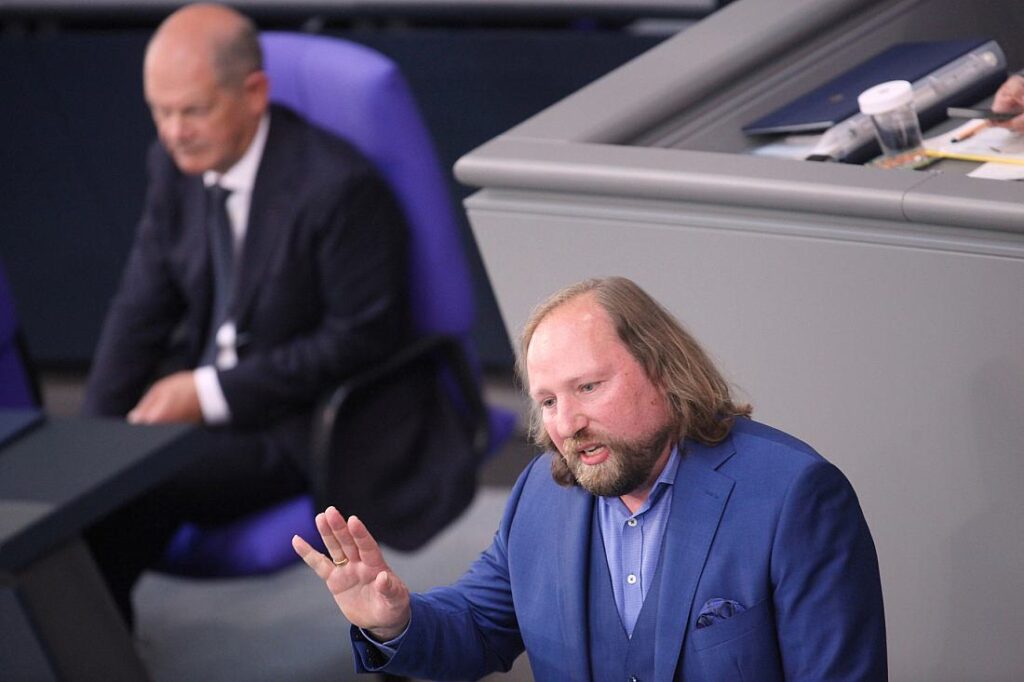 Verteidigungspolitiker für Waffen mit mehr Reichweite an Ukraine