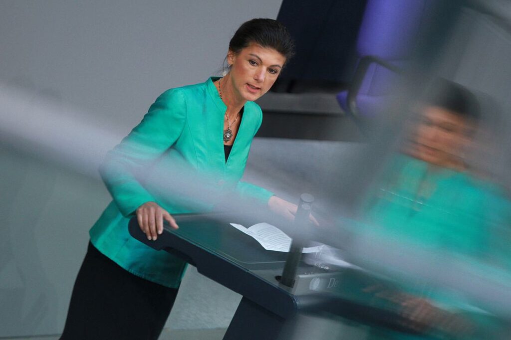 Wagenknecht verlangt von Thüringer CDU Distanzierung von Merz