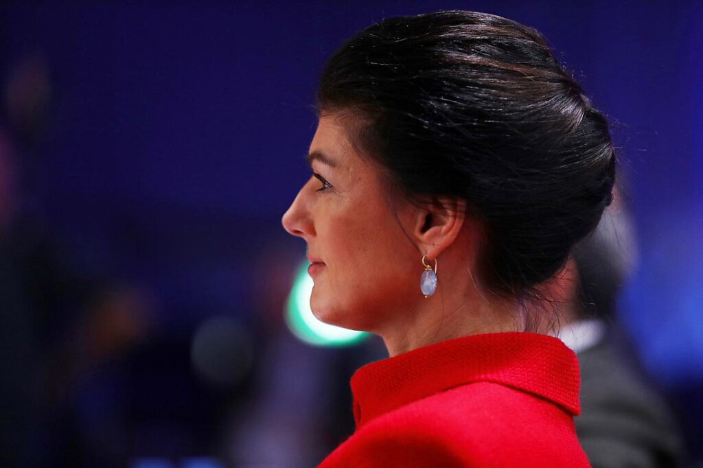 Wagenknecht weist Einmischungsvorwürfe zurück