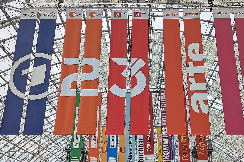 ARD und ZDF klagen in Karlsruhe für höheren Rundfunkbeitrag