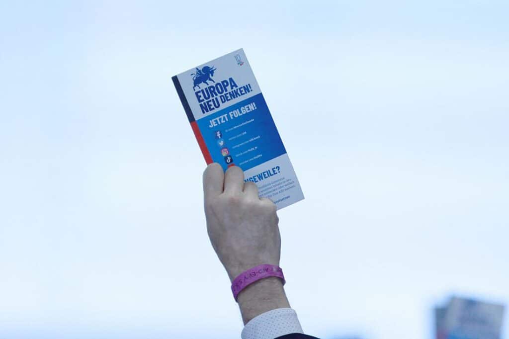 Bericht: AfD-Bundesprogrammkommission für Austritt aus EU und Euro