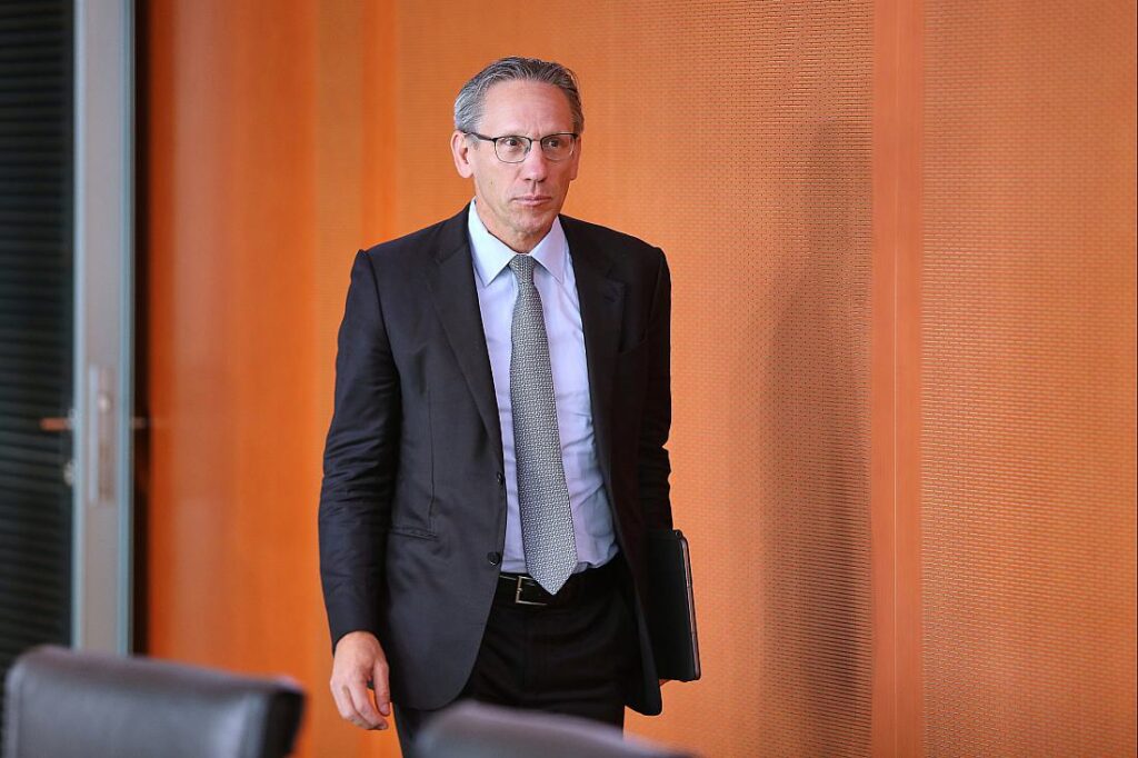 Bericht: Kukies ordnet Führung im Finanzministerium neu