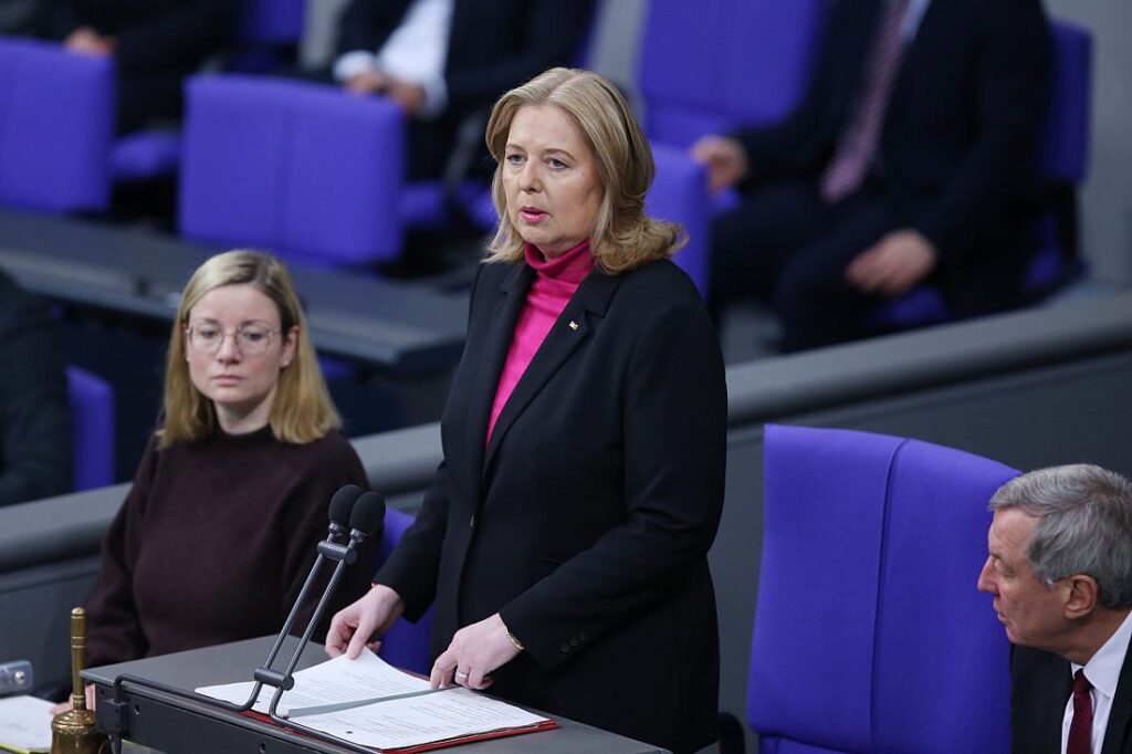 Bundestagspräsidentin besorgt über Ausmaß von Bedrohungen