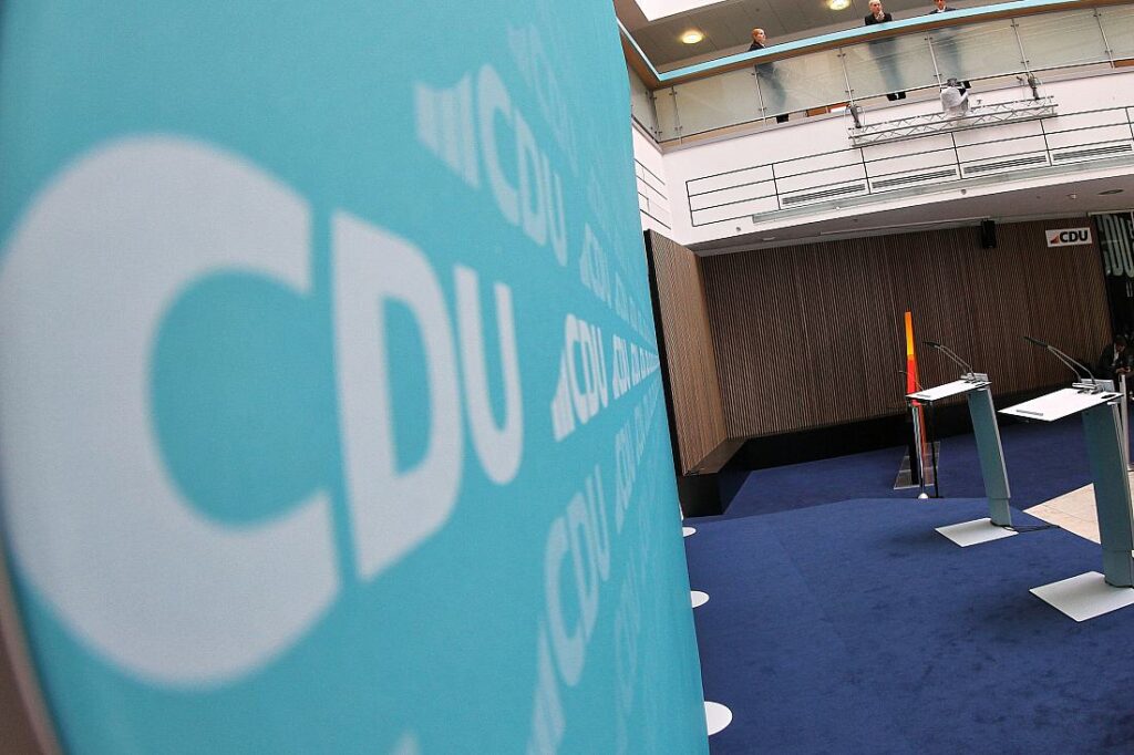 CDU-Generalsekretär sieht Merz auf "Augenhöhe" mit Trump