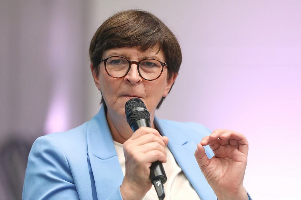 Esken will bei Wahlsieg Steuern für Top-Verdiener erhöhen