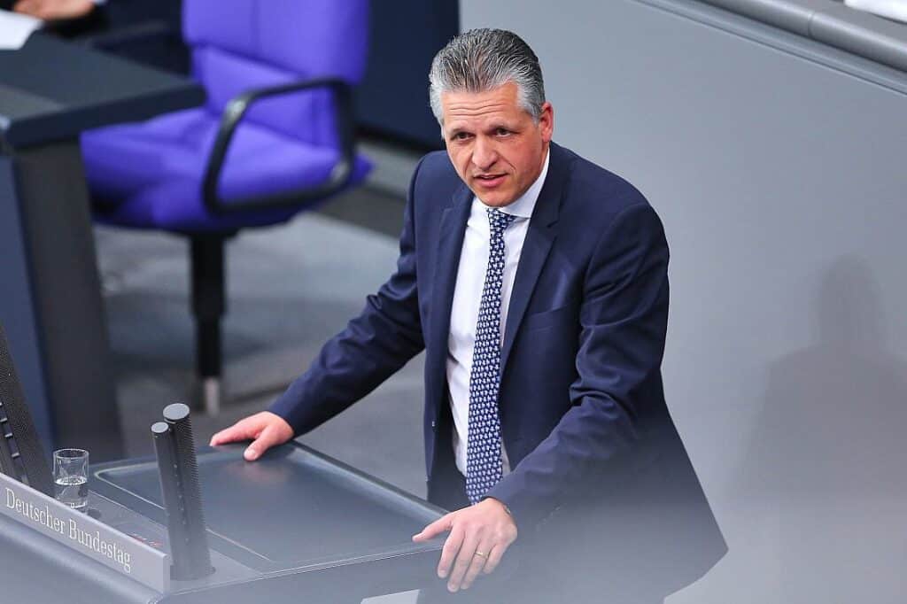Frei warnt in Neuwahl-Debatte vor Vertrauensverlust