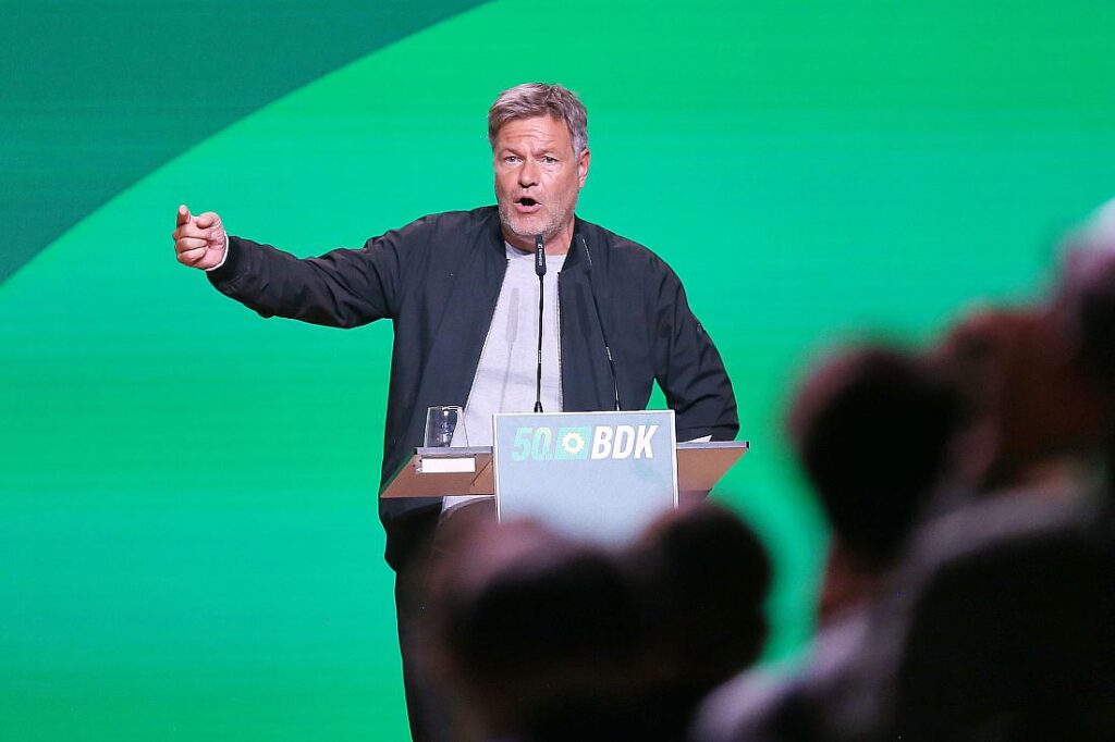 Habeck will als Bundeskanzler die EU "dienend anführen"