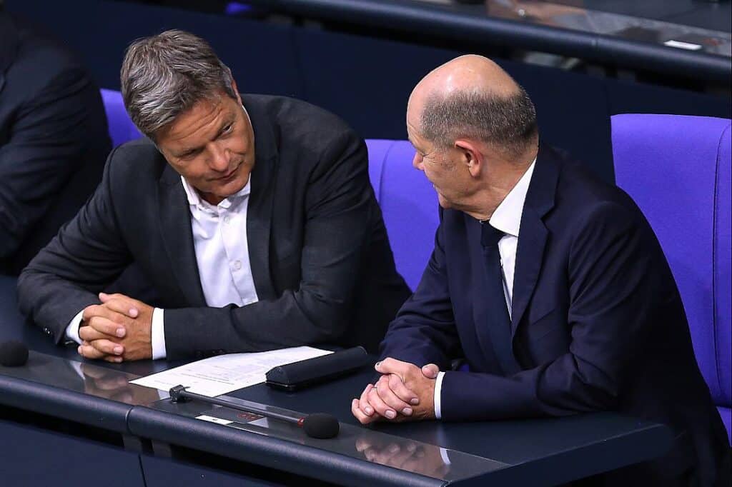 Infratest: SPD und Grüne bei Sonntagsfrage gleichauf