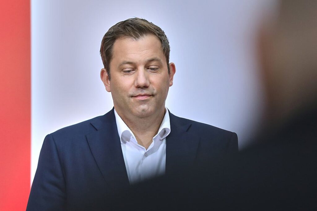 Klingbeil gesteht Fehler bei K-Frage ein