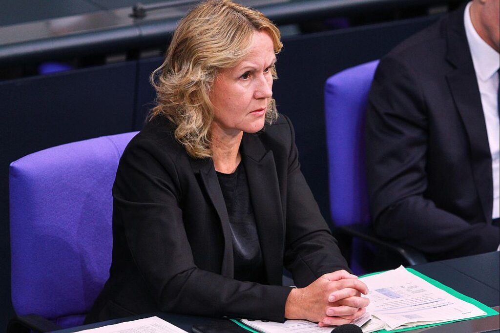 Lemke: "Wenn wir frei bleiben wollen, müssen wir dafür kämpfen"