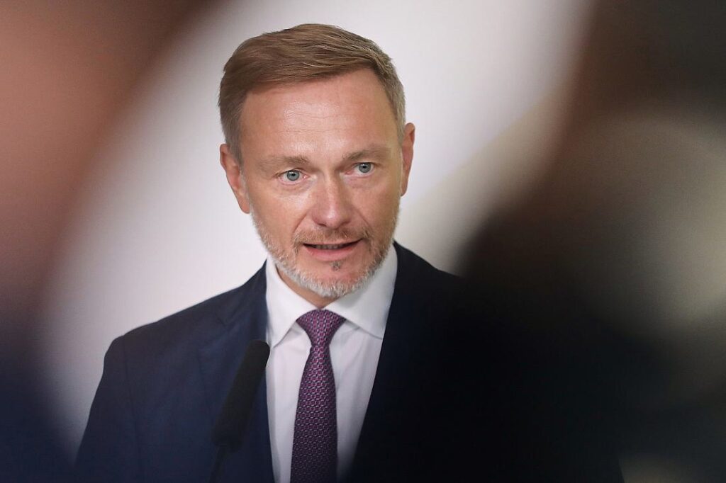 Lindner zeigt sich nach Entlassung betroffen
