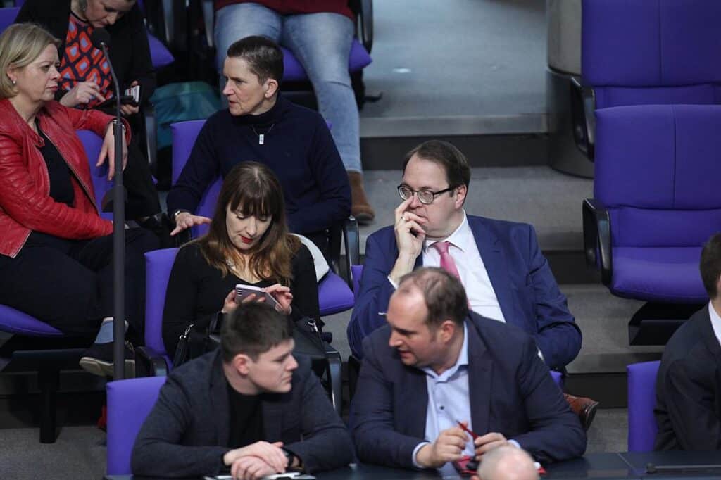 Linke glaubt an Wiedereinzug in Bundestag durch Direktmandate