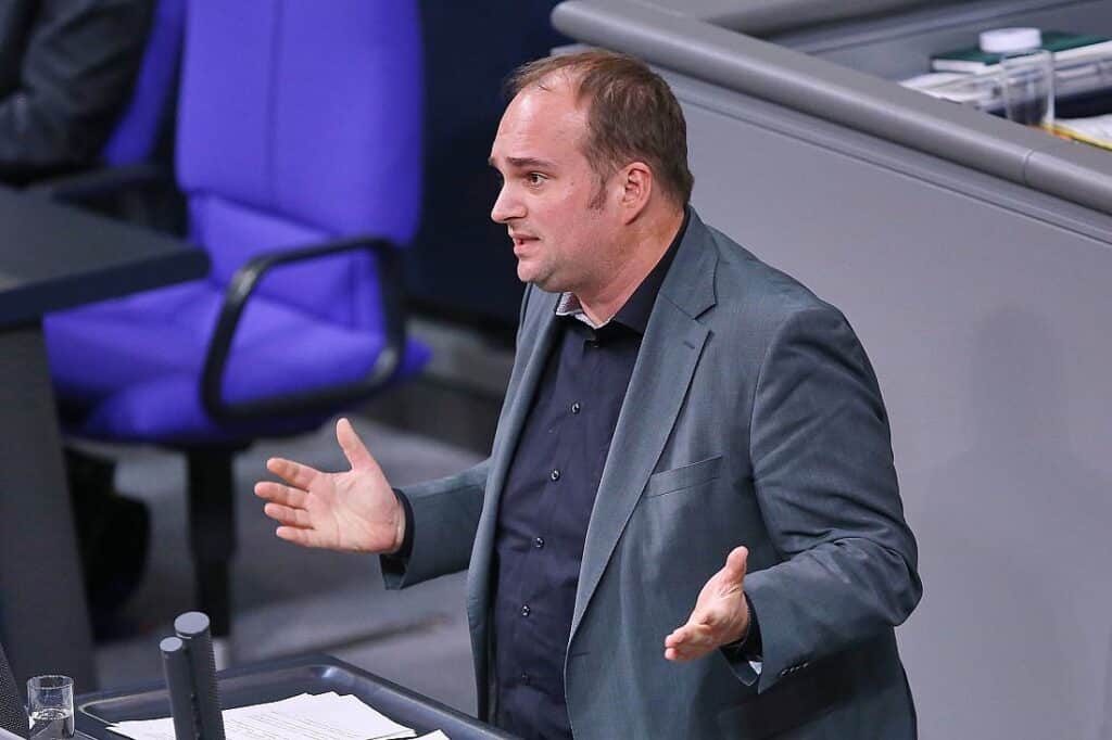 SPD-Vorstandsmitglied Roloff: Scholz-Debatte schadet im Wahlkampf