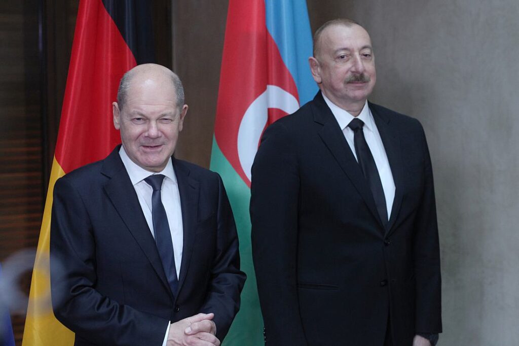 Scholz telefoniert mit Aserbaidschans Präsident Aliyev