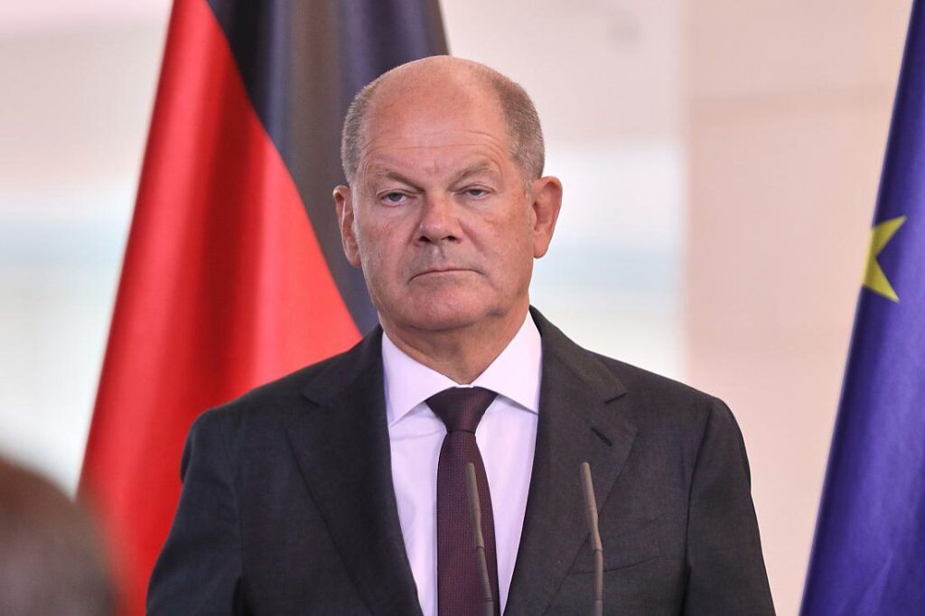 Union nennt Abschiebe-Versprechen des Kanzlers "reine Show"