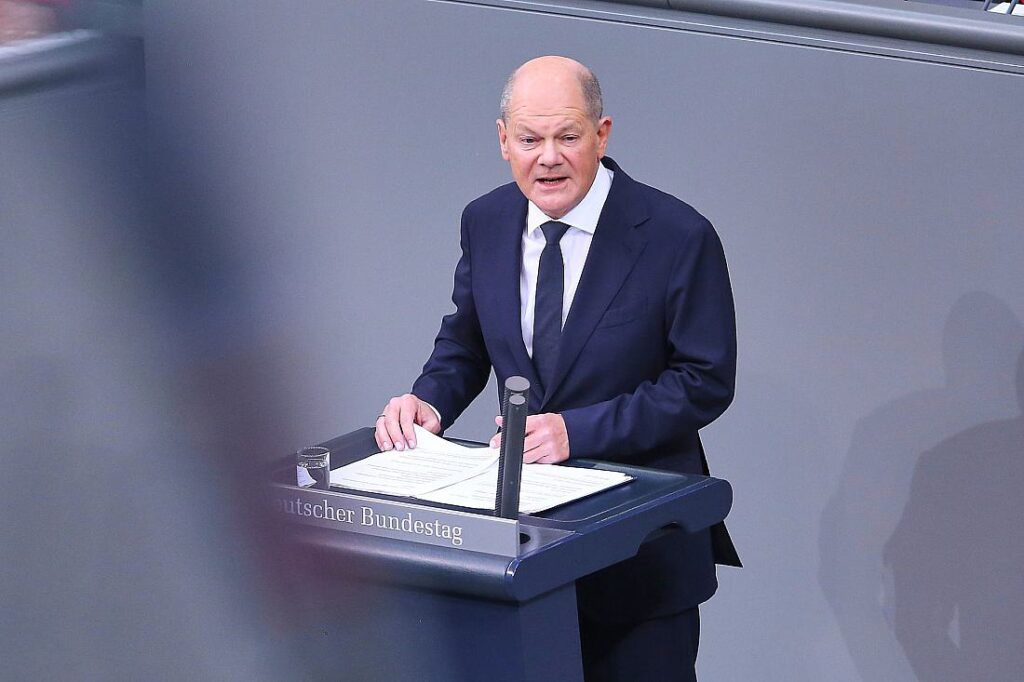 Union wirft Scholz "Inszenierung als Friedenskanzler" vor
