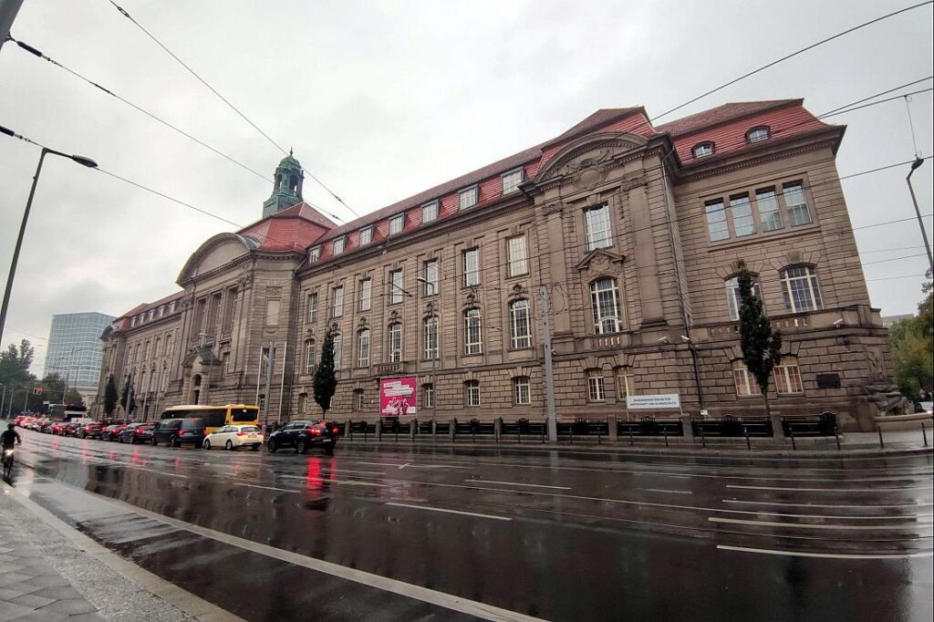 Wirtschaftsministerium bedauert Stellenabbau bei Ford