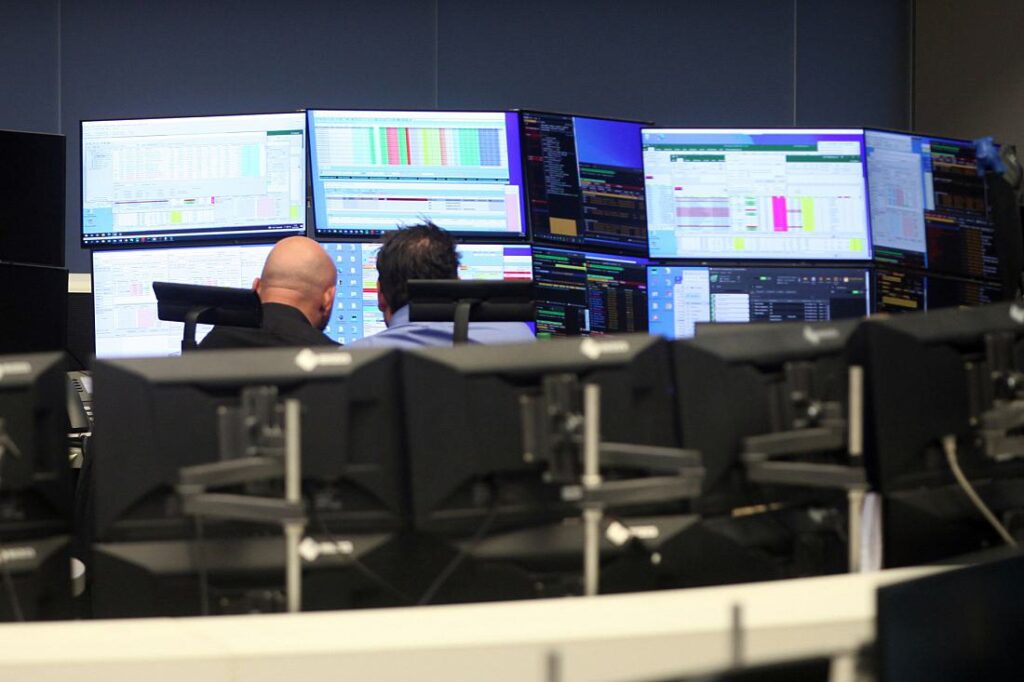 Dax startet deutlich fester – Erleichterung über ausbleibende Zölle