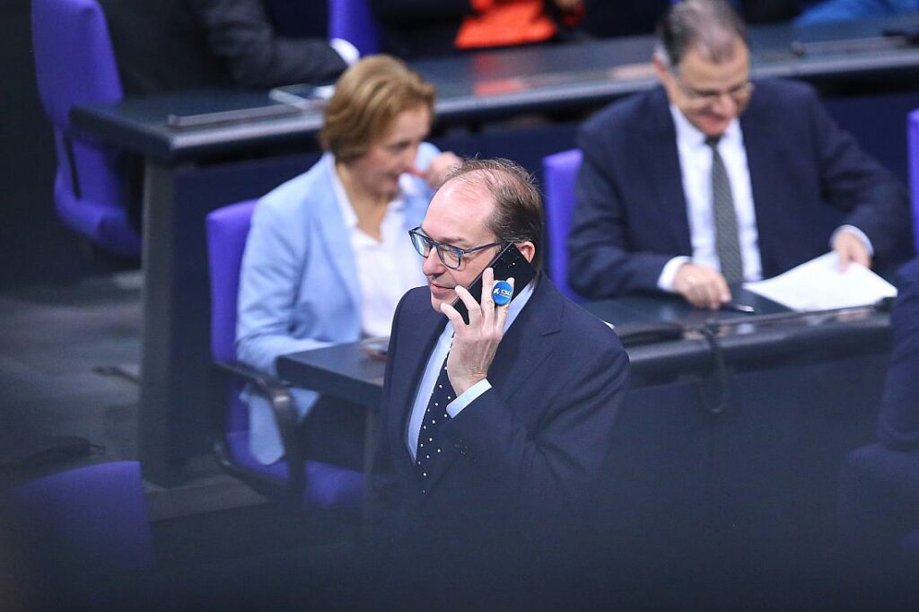 Dobrindt sieht AfD-Verbotsantrag als "schweren Fehler"