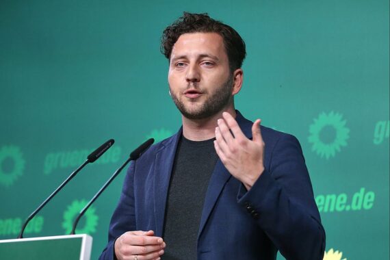 Grünen-Chef: "Wir sind die Letzten, die beim Klimaschutz stehen"