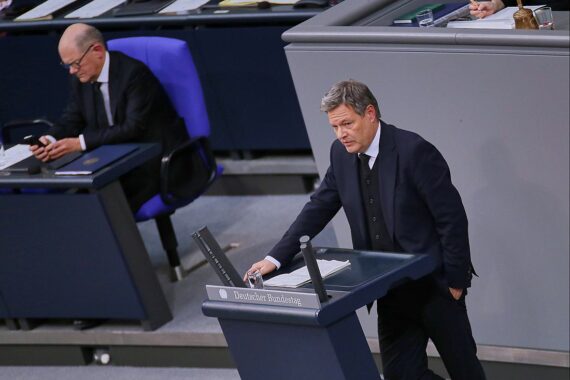 Habeck an Union und FDP: "Stimmen Sie nicht mit Rassisten ab"
