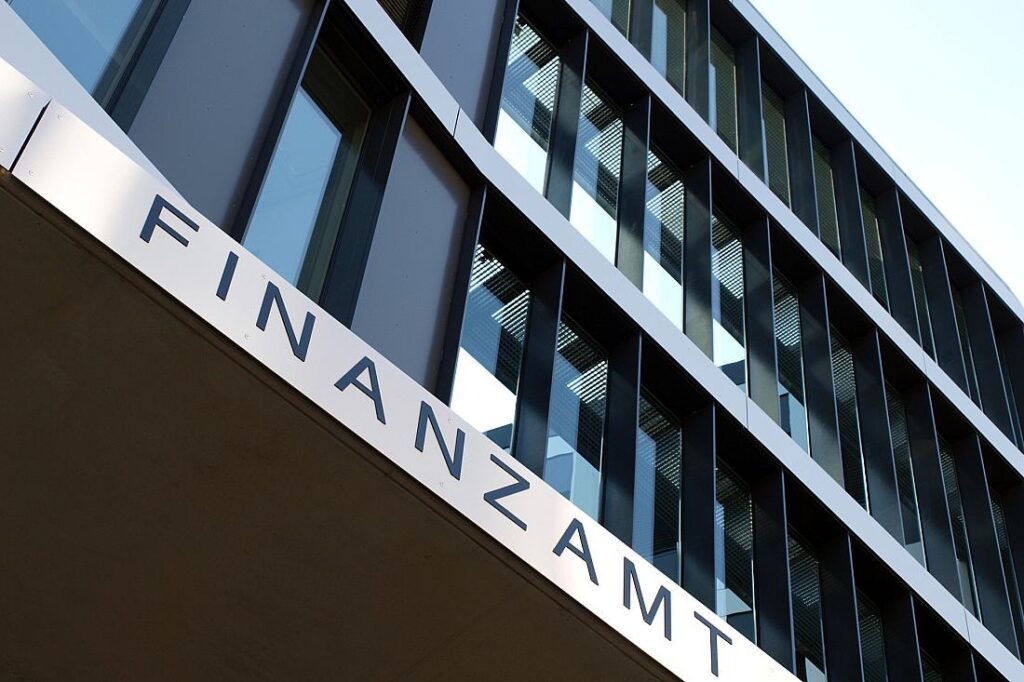 Steuereinnahmen 2024 rund 6 Milliarden Euro höher als gedacht