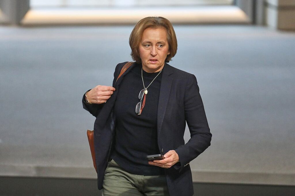 Von Storch lobt Merz für mögliche Mehrheitsbildung mit AfD