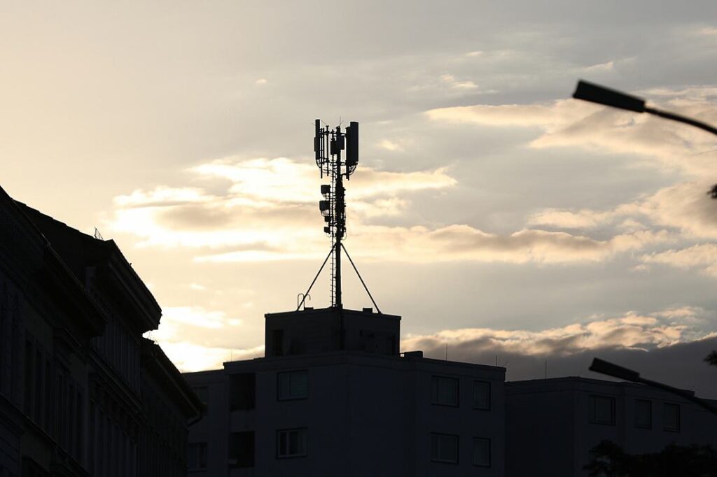 5G: Bundesamt sieht kein erhöhtes Risiko durch Elektrosmog