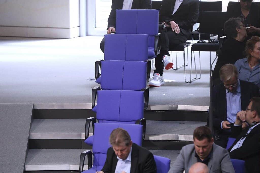 Bundestagspräsidentin kritisiert BSW für Abwesenheit in Sitzungen