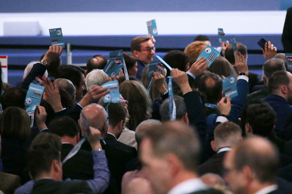 CDU-Parteitag beschließt "Sofortprogramm"