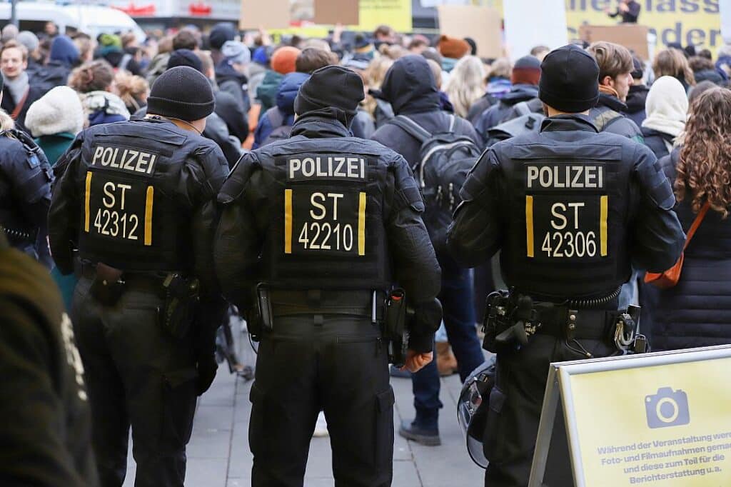 Deutlich mehr Angriffe gegen Amts- und Mandatsträger