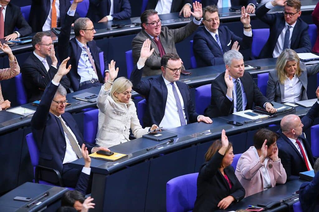 Forsa-Umfrage: Union bei Kompetenzwerten in Sachen Zuwanderung vorn