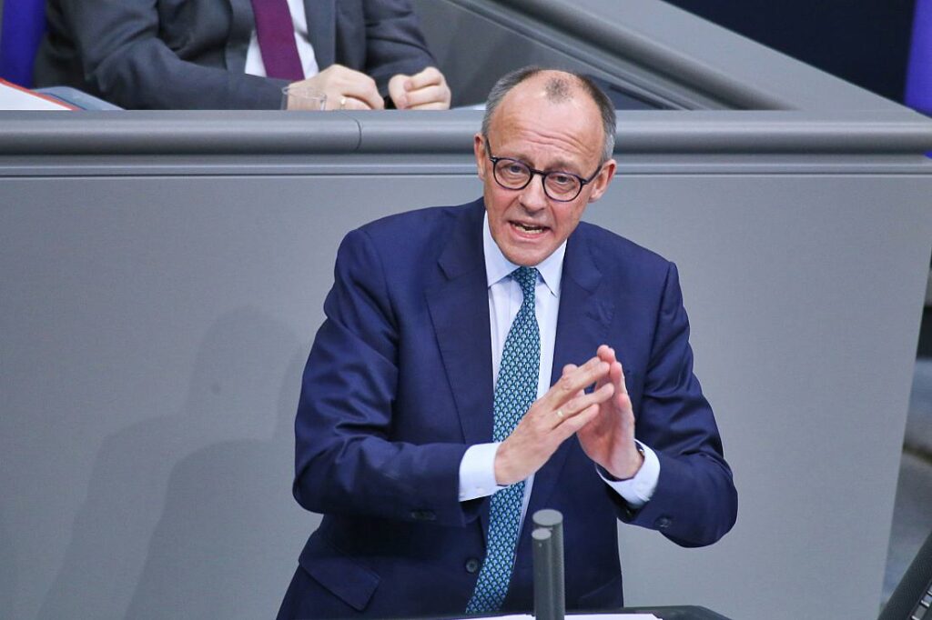 Forsa: Union weiter unter 30 Prozent – Linke legt zu